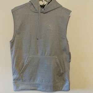 Sleeveless hoodie